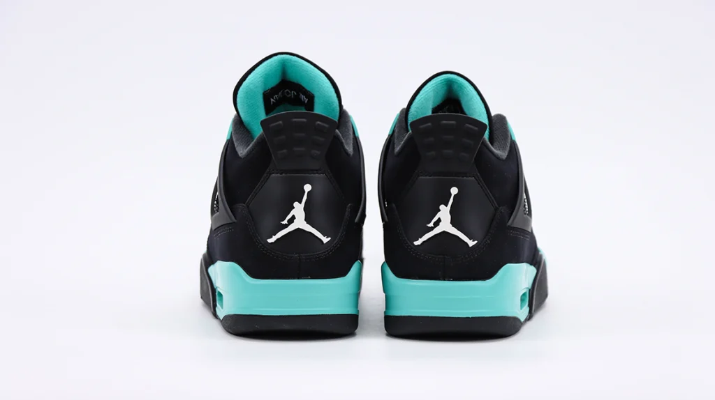 Air jordan 4 Retro "Tiffany." Replica