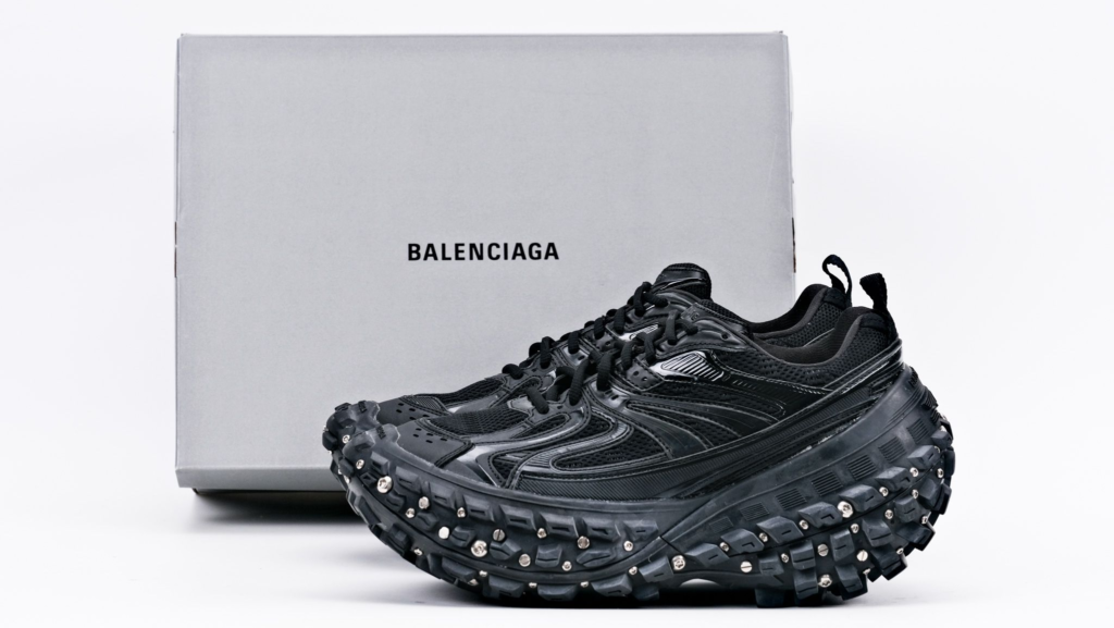 Balenciaga Defender Sneaker 'Worn-Out - Black'Reps