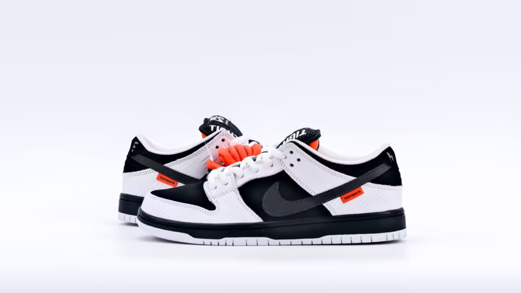 TIGHTBOOTH x Dunk Low SB Replica