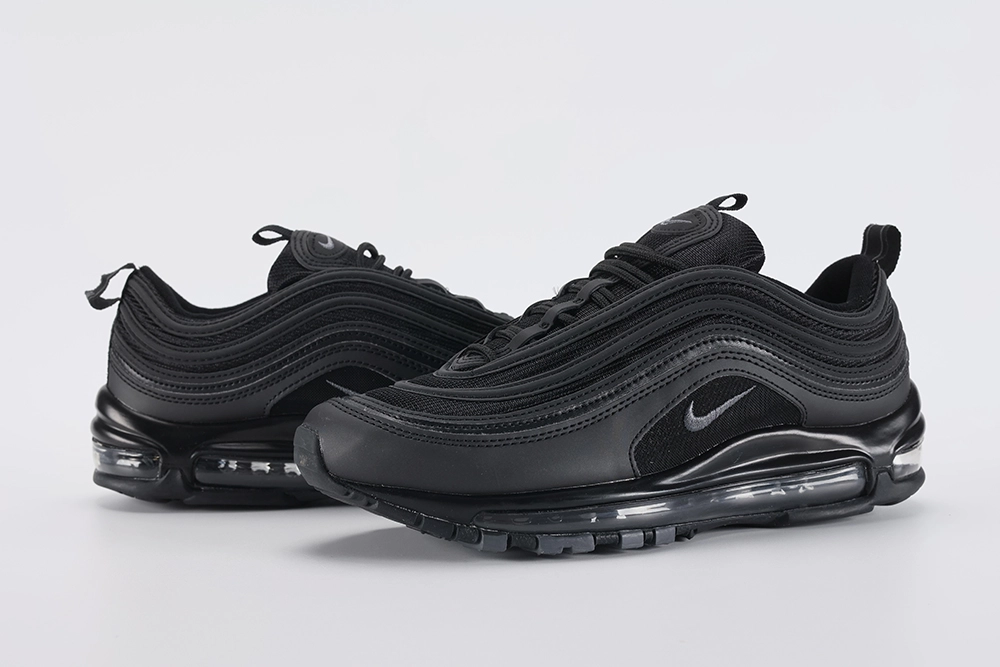 max-97-'triple-black'-replica